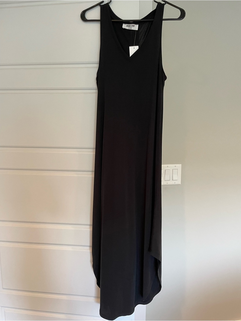Black V-Neck Sleeveless Maxi Dress
